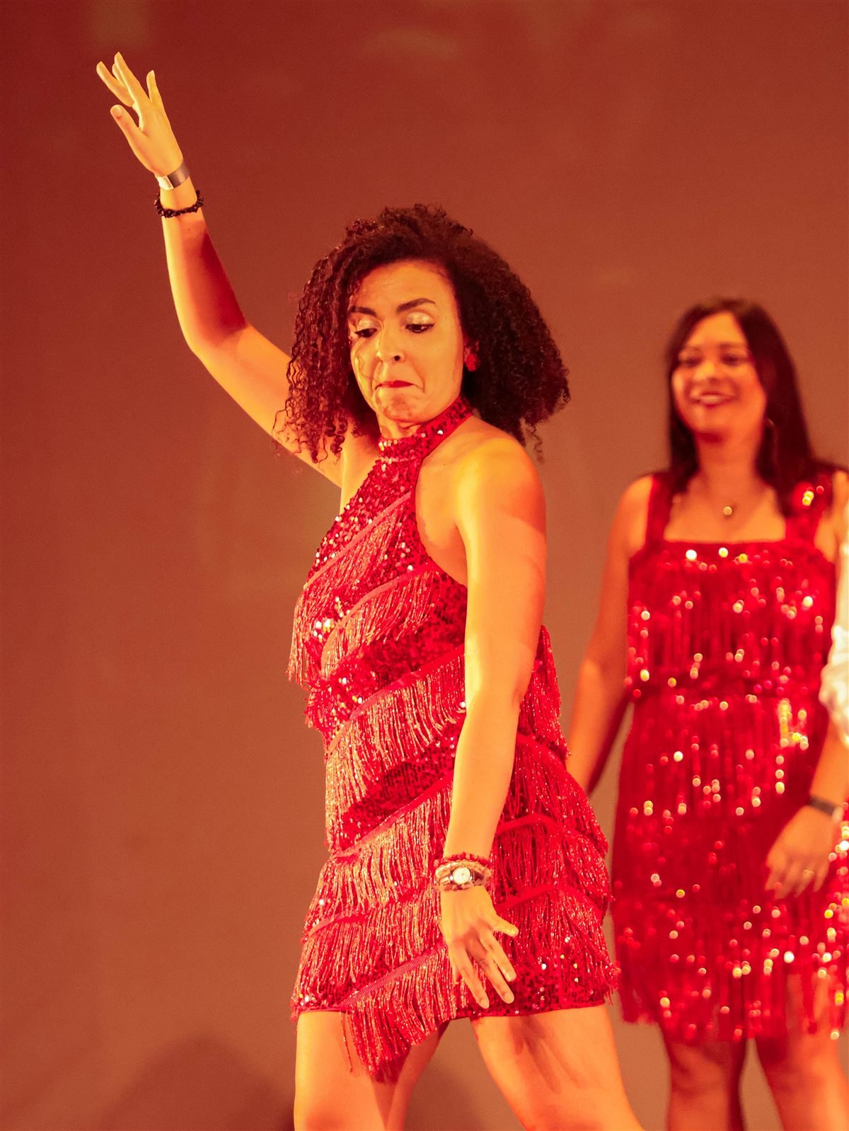Alunas da Kasa da Dança em apresentação de dança em Santos