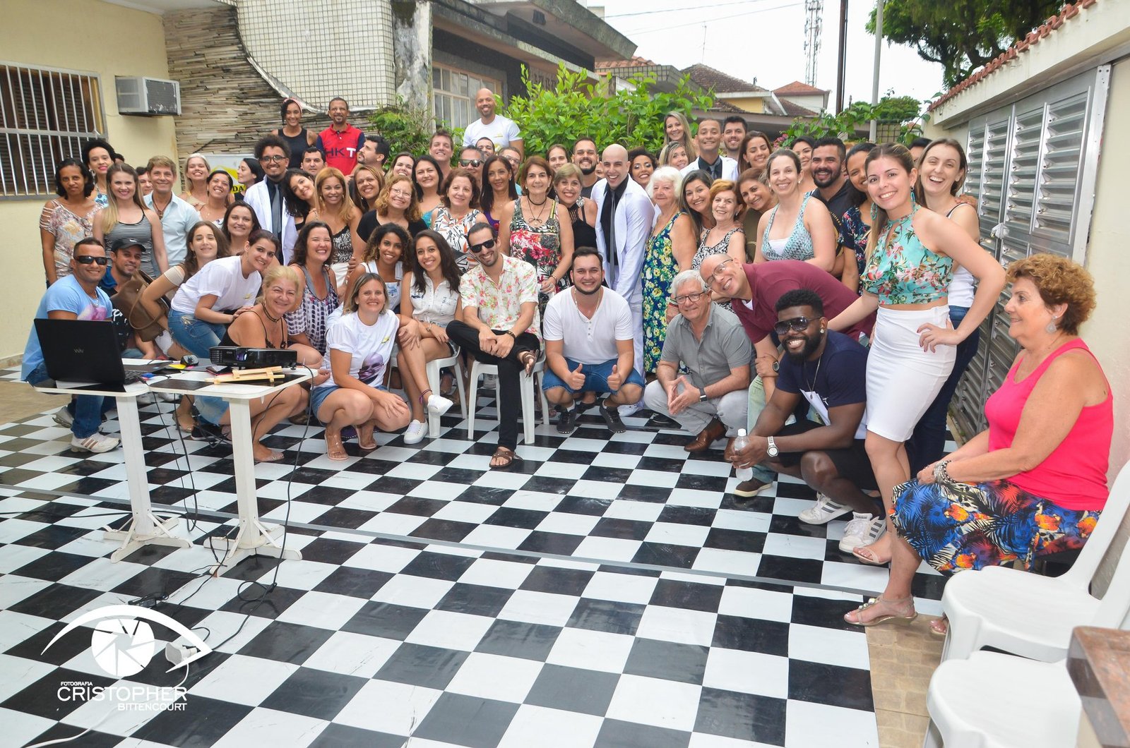 Grande encontro da comunidade Kasa da Dança em Santos-SP